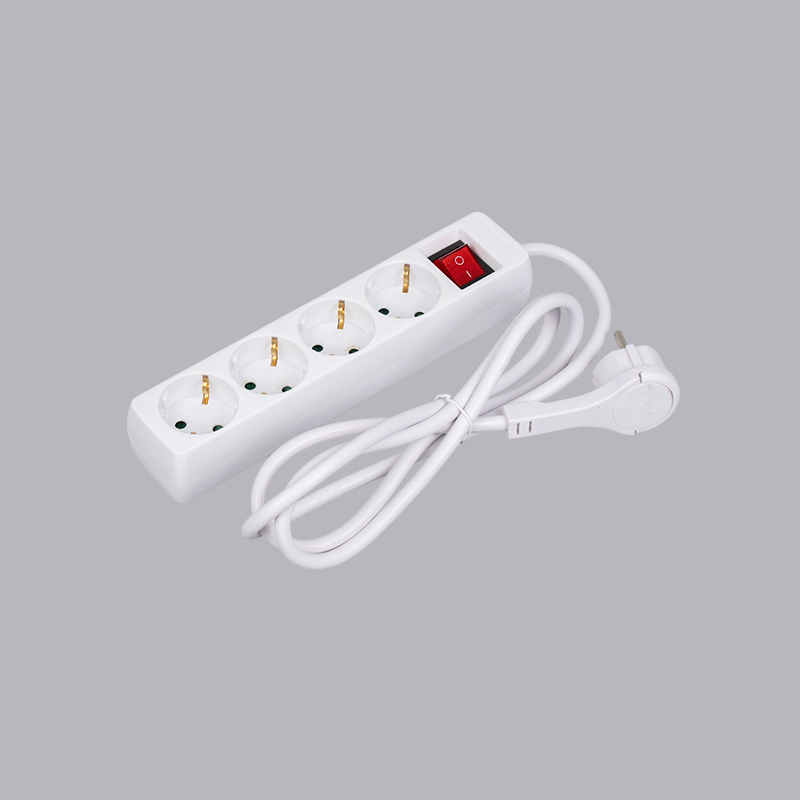 LOB-04KL Tysk type rektangulært formet 4-veis strømskinne med trekkring og bryter Multi-Socket