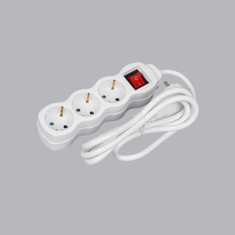 LOG-03KL Tysk type kalebassformet 3-veis strømskinne med trekkring og bryter Multi-Socket