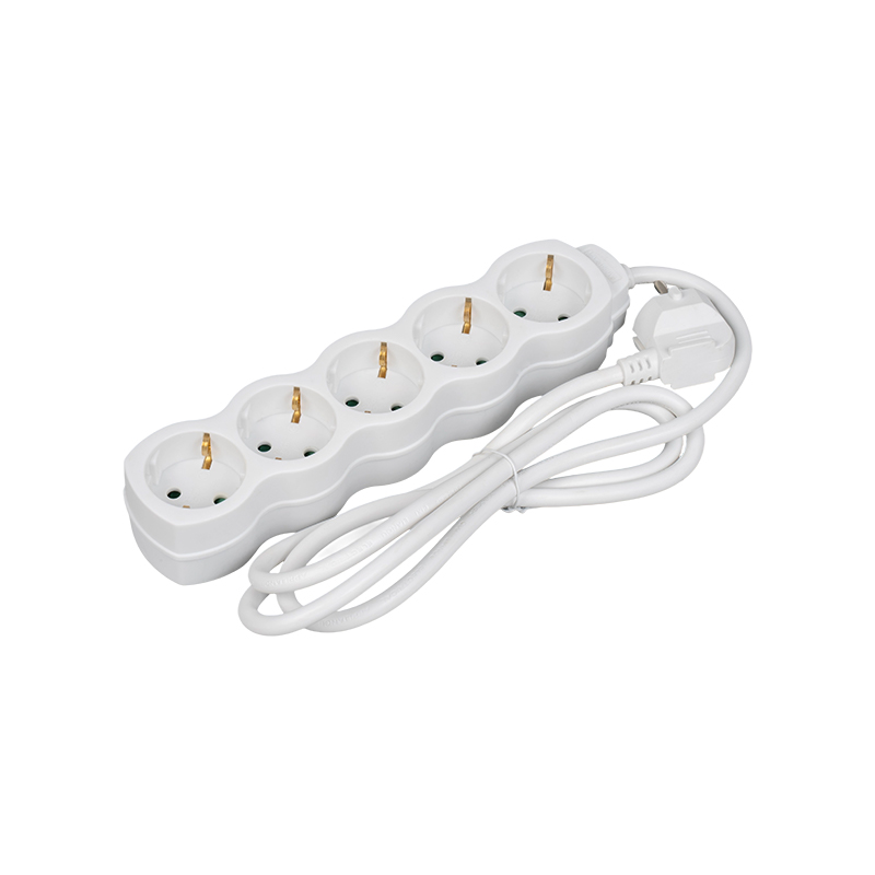 Hva er det vanlige antallet grensesnitt på en europeisk Power Strip?